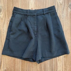 Aritzia Babaton Dress Shorts